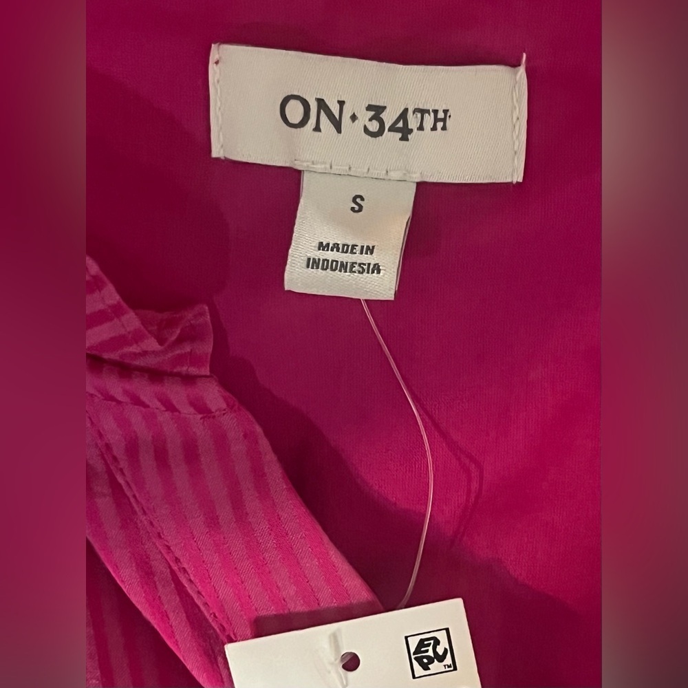 On 34th Pink Ruffle Short Sleeve Button Front Dress Women’s Small - Picture 5 of 8